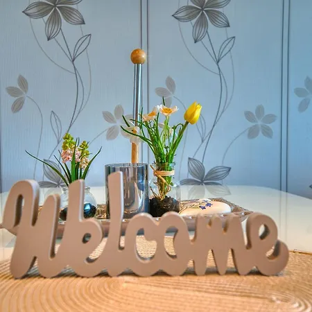 - Haus D, App 0d0708