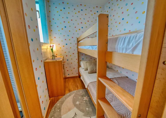 - Haus D, App 0d0708 Lägenhet *